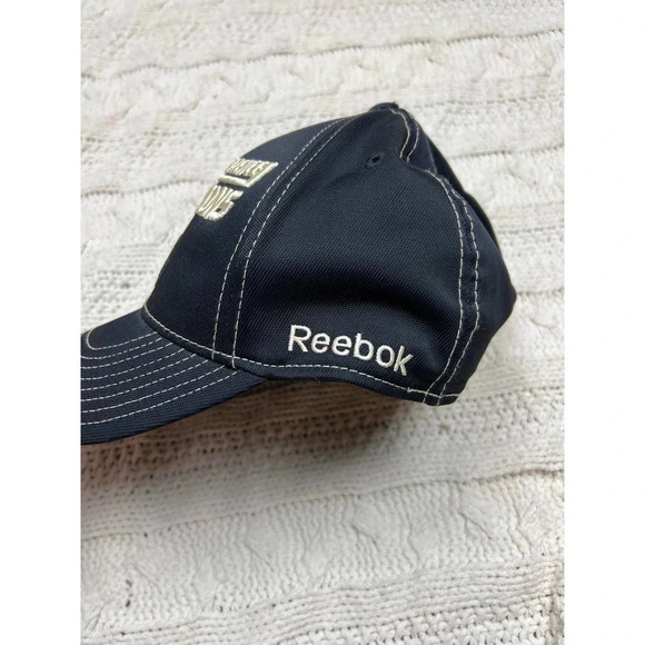 Chicago Blackhawks Reebok Black Hat - Picture 3 of 8
